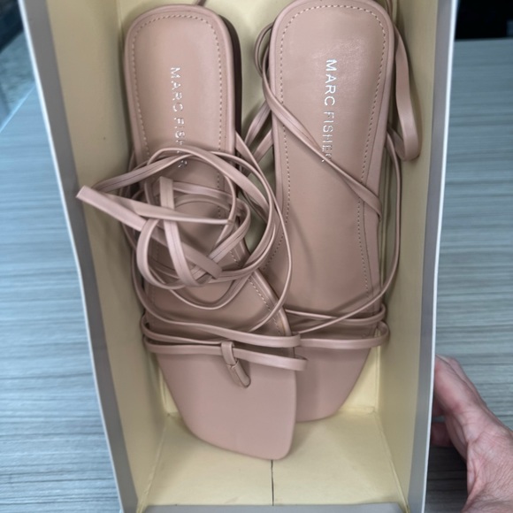 MARC FISHER Womens Beige Strappy Latent Square Toe Lace-Up Thong Sandals 9M - Picture 6 of 6
